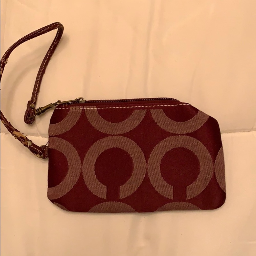 Coach clutch/wristlet